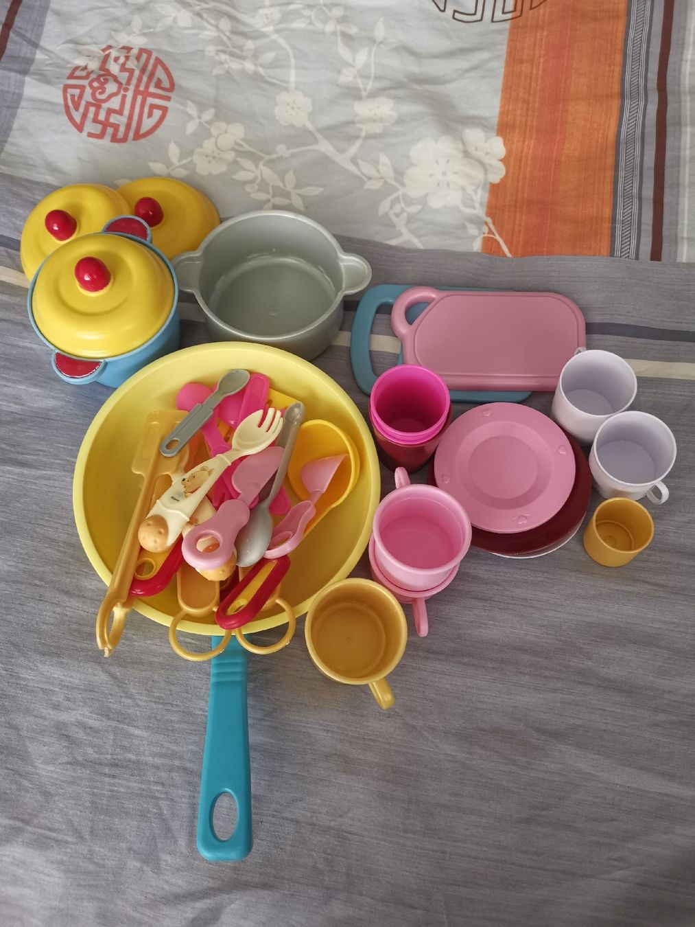 Giocattoli: Kinder Speielgeschirr – Usato da Aadorf venduto da JFPS