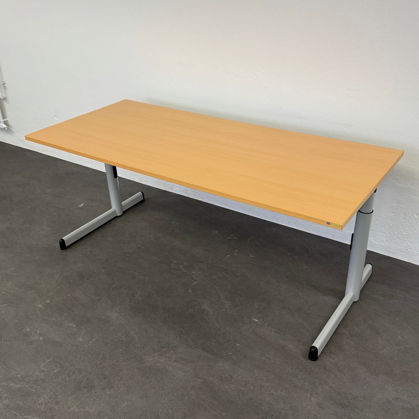 Steelcase Scrivanie: Steelcase Tenaro Schreibtisch – Usato da Schönenwerd venduto da mcofficeshop 2