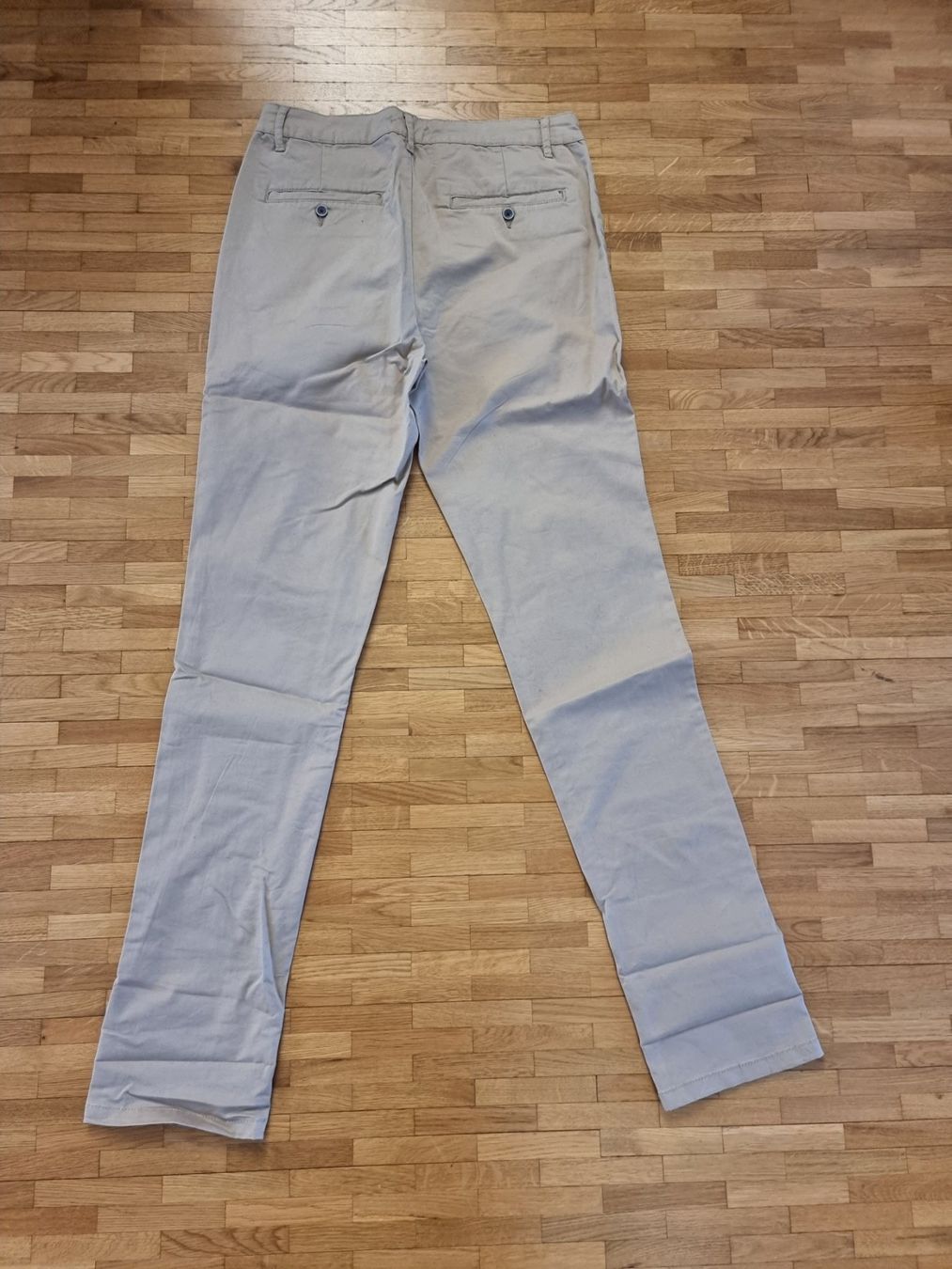 La Redoute Pantaloni: Pantalon garçon beige la Redoute – Usato da Veyrier venduto da Leilazizou 1
