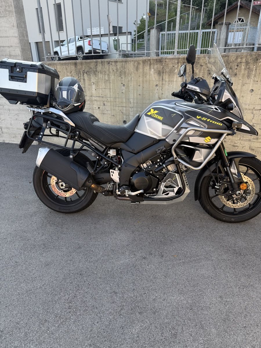 Suzuki Touring: Vendo moto Suzuki V-Strom – Usato da Ponte Capriasca venduto da cos_v6tz 3