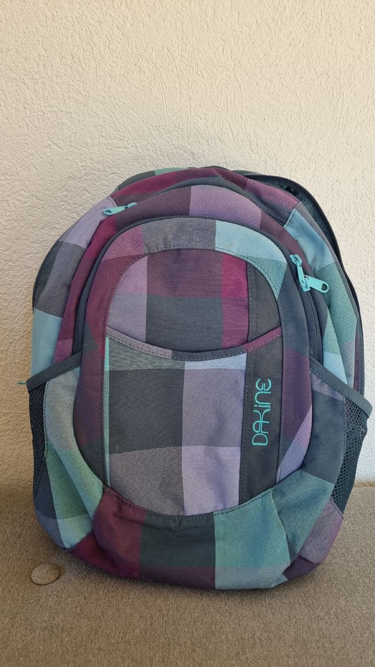 Dakine Borse & Zaini: Dakine Schulrucksack / Freizeit Rucksack – Usato da Tägertschi venduto da Fank111