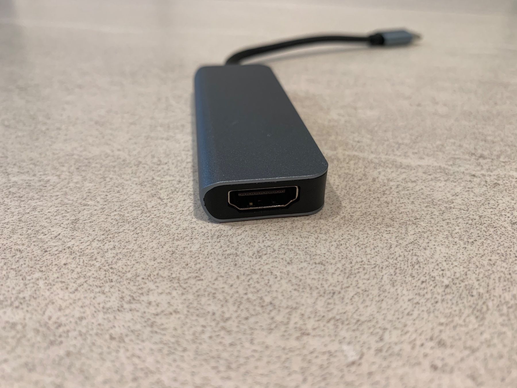 Laufwerke & Adapter: Adapter 4 in 1 USB-C auf HDMI, USB A, USB C – Neu und originalverpackt aus Aarburg von 2..0 5