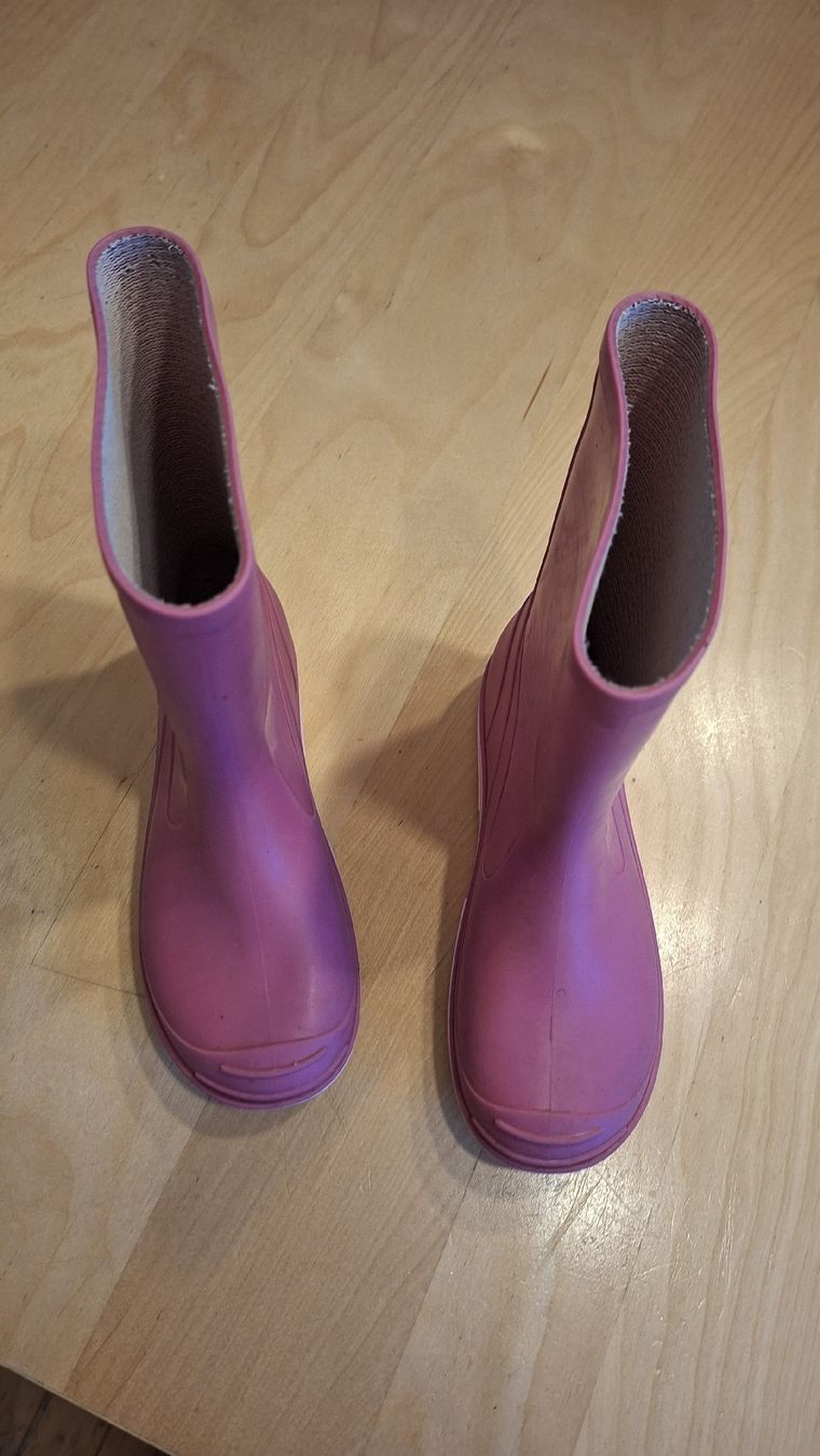 Chaussures filles: Regenstiefel Grösse 31 – D'occasion à Marthalen par Janine1943