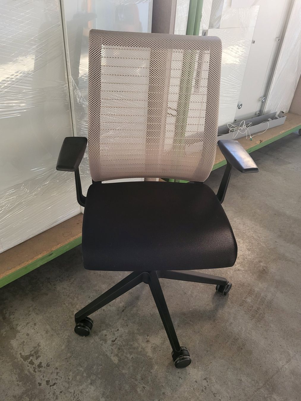 Steelcase Sedie: Bürostuhl ergonomisch Steelcase – Usato da Diessenhofen venduto da Osio 1