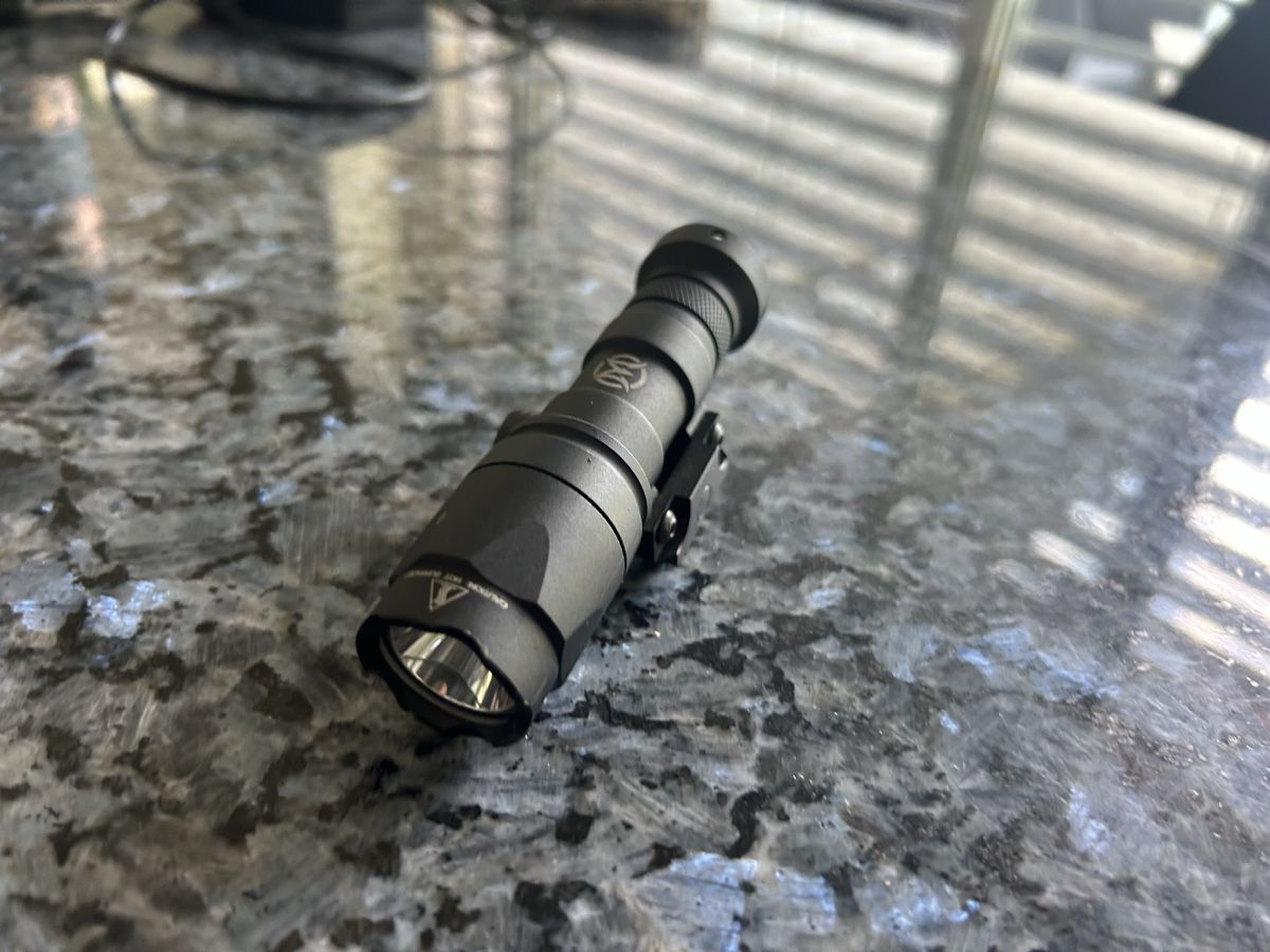 Lampade: Airsoft Taktische Lampe – Usato da Adligenswil venduto da Lasvegas_66