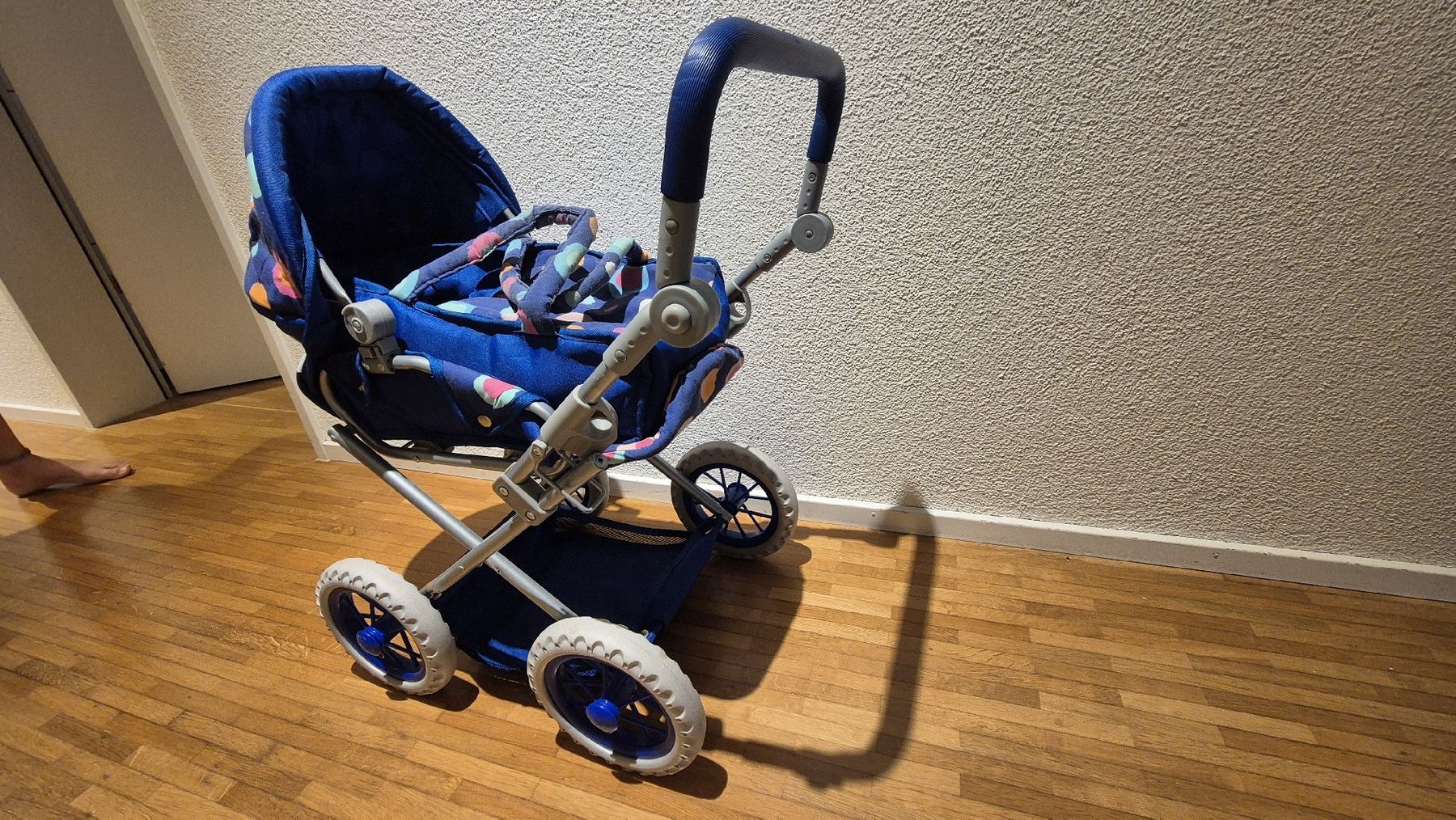 Carrozzine per bambole: Bäbiwagen gebraucht – Usato da Rothenburg venduto da Sevi-87 1