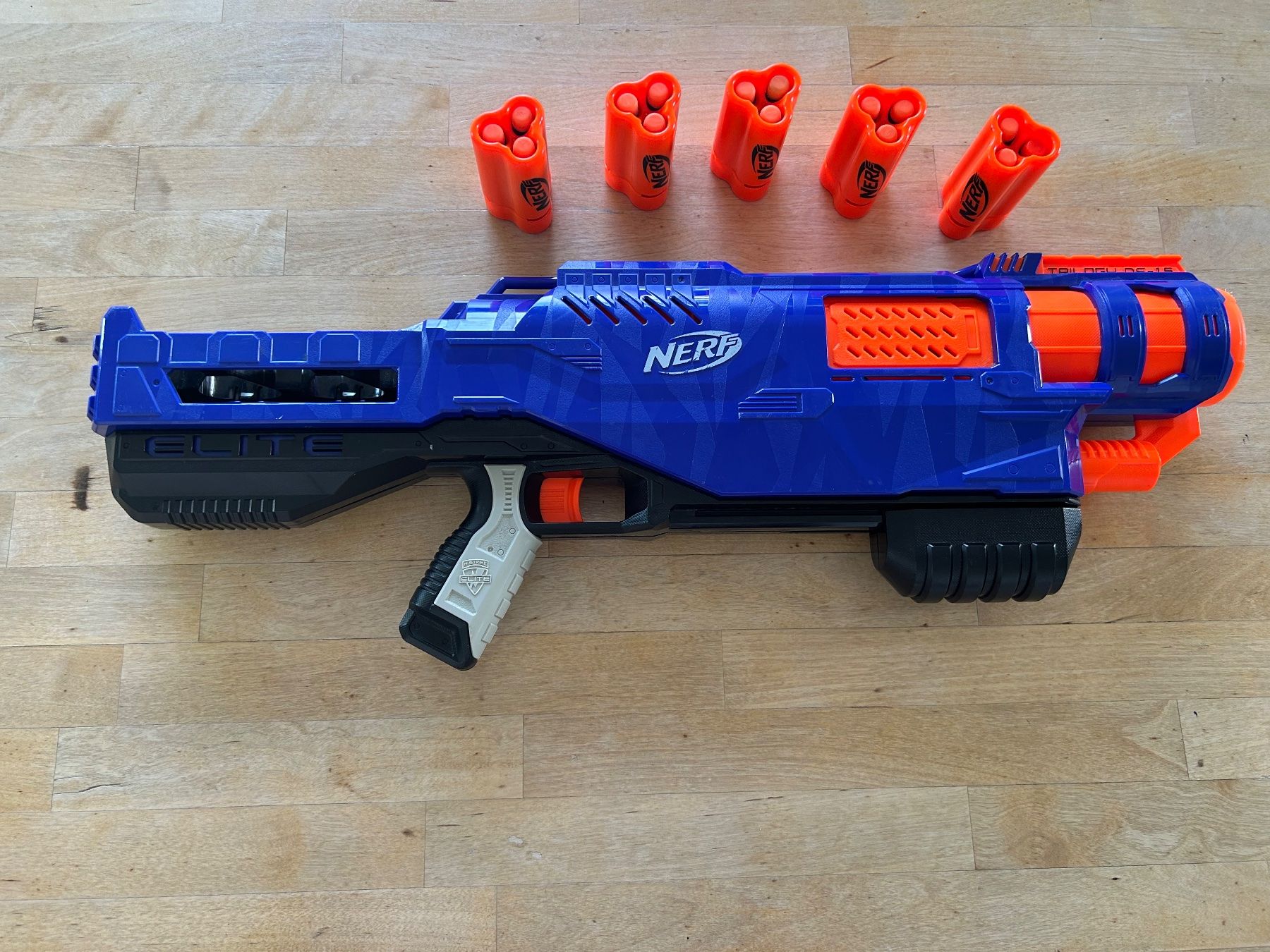 Nerf Spielzeuge: Pumpgun Elite Nerf – Gebraucht aus Einsiedeln von Riet80 3