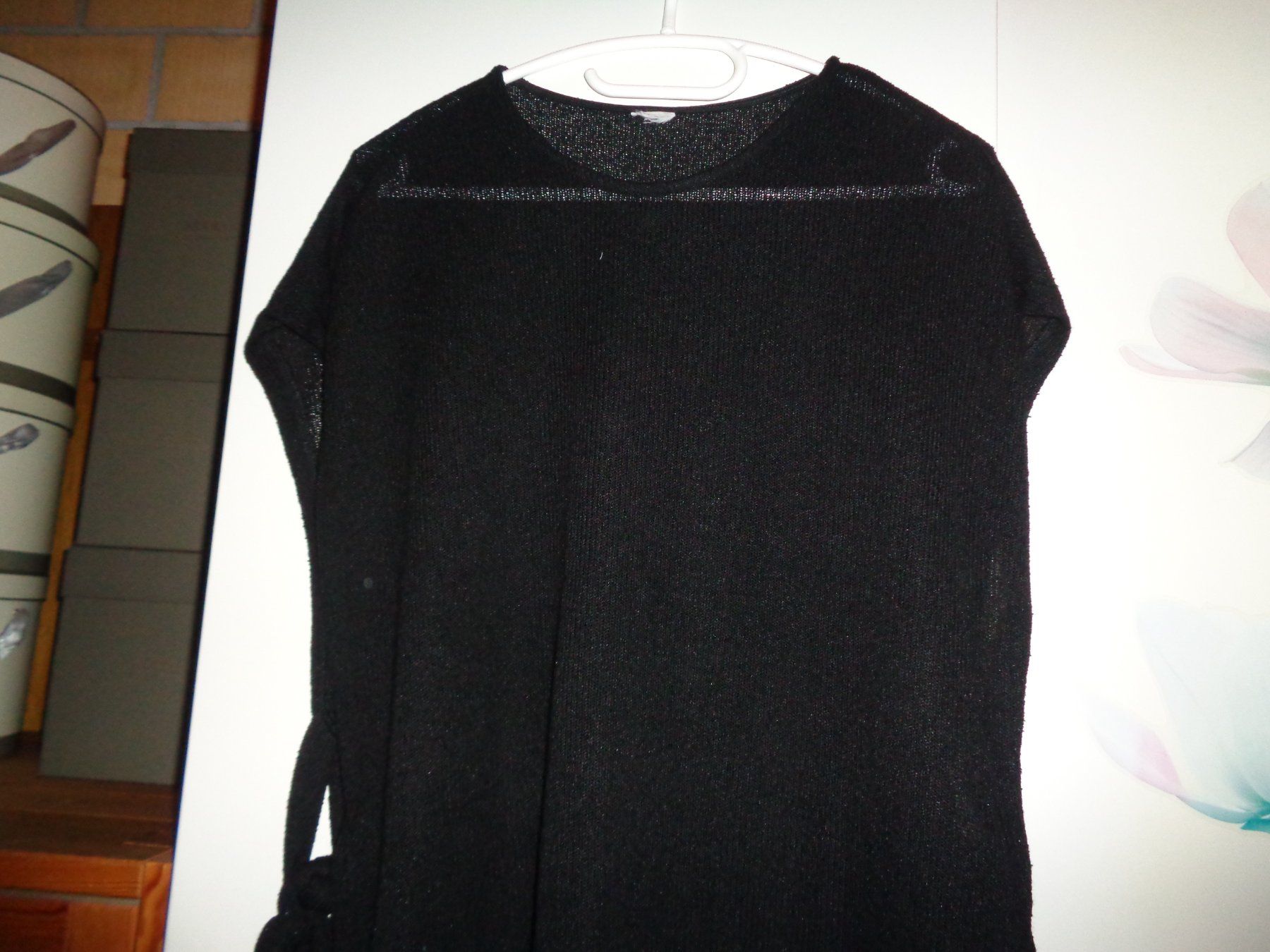 Gilet & Giacche senza maniche: *** schwarzes Gilet *** / zum seitlich binden ab 1.00 – Nuovo (secondo la descrizione) da Othmarsingen venduto da Leuchtturmlady 3