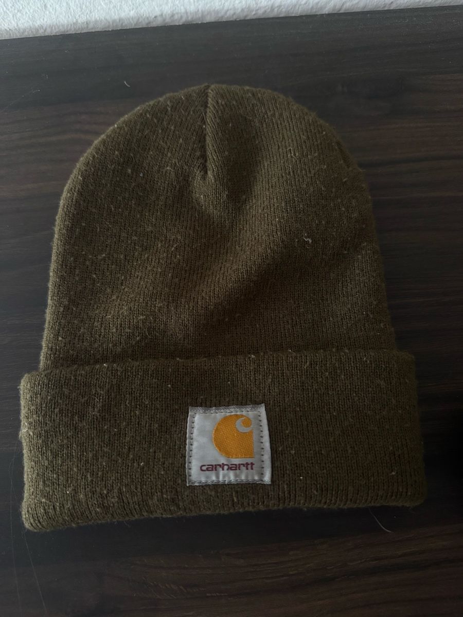 Carhartt Copricapi, berretti & cappellini: Carhartt beanie oliv – Usato da Zürich venduto da Malamiri