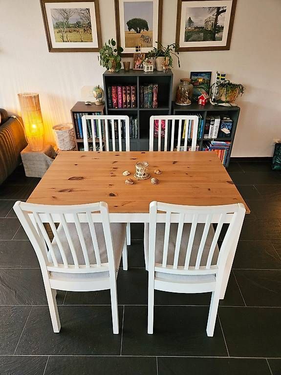 Ikea Set de table et chaises: Tisch & 4 Stühle – D'occasion à Schliern b. Köniz par sciurrrus 1