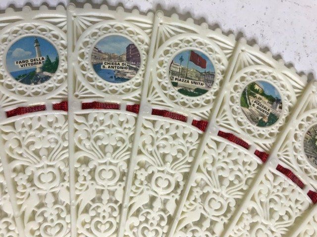 Tutte le decorazioni: Fächer Kunststoff Souvenir Italien 70er – Usato da Zürich venduto da gigimai67 2