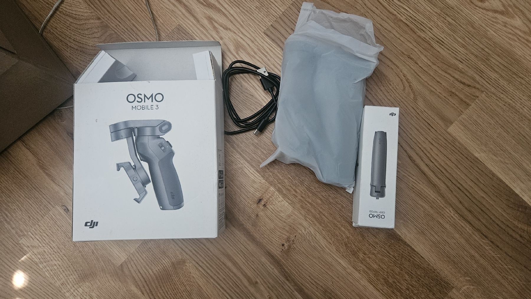 DJI Action Cam: DJI Osmo Mobile 3 Gimbal Stabilizer w/ Accessories – Usato da Sachseln venduto da laz_65cg