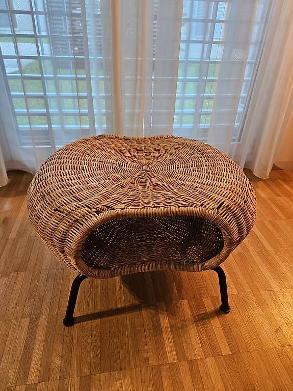 Ikea Tavoli: GAMLEHULT Hocker / Couschtisch mit Aufbewahrung – Usato da Zürich venduto da ste_j22s