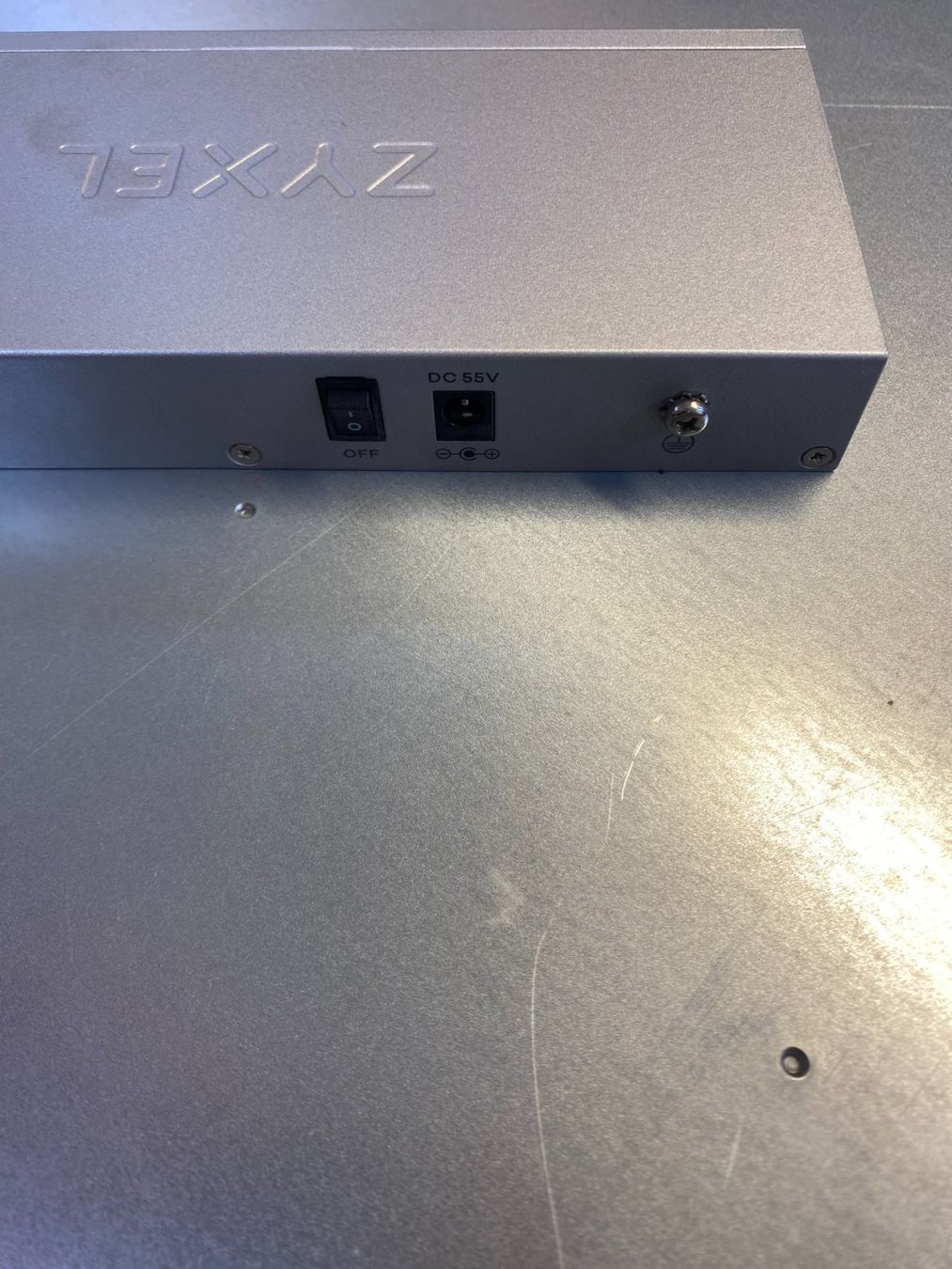 Zyxel Hub & Switch: ZyXEL GS1200-5HP v2 – Usato da Zizers venduto da Digitag0 2