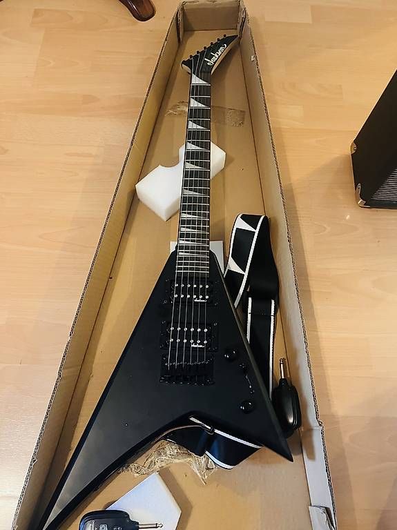 Strumenti musicali: Guitare électrique, Jackson – Usato da Morges venduto da sla_vm75 1