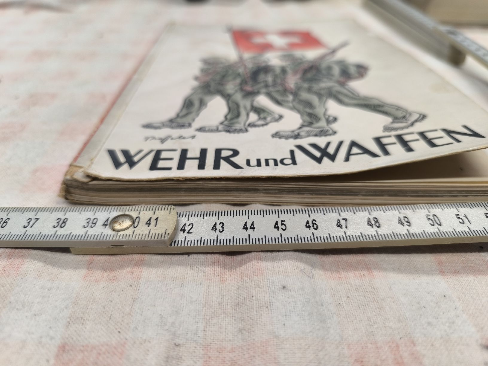 Bücher: Schweitzer Armee..Wehr und Waffen – Gebraucht aus Cama von anto_a 1