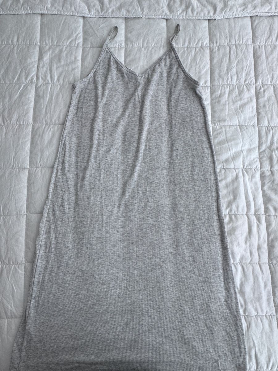 H&M Vestiti: H&M Basics grey slip dress – Usato da Zürich venduto da Tanja_G88 1