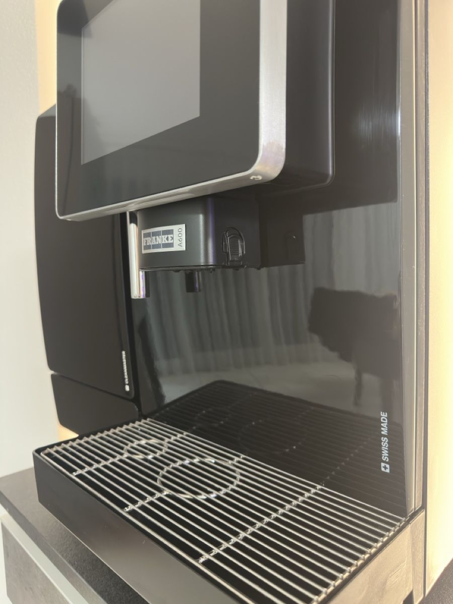 Macchine per caffè & Macchine per espresso: Franke A600 mit Möbel und ab Service 03.06.26  – Usato da Wil SG venduto da boj_wp8n 6