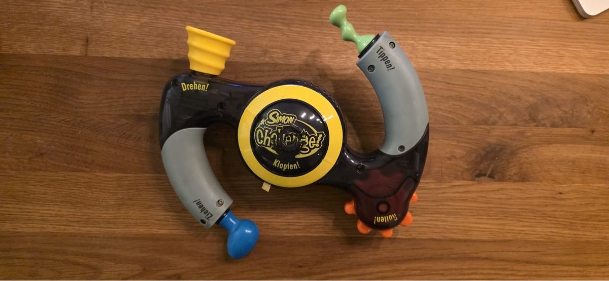 Hasbro Giochi: Simon Trickster MB Hasbro El. Geschicklichkeitsspiel – Nuovo (secondo la descrizione) da Weisslingen venduto da lar_r9qr