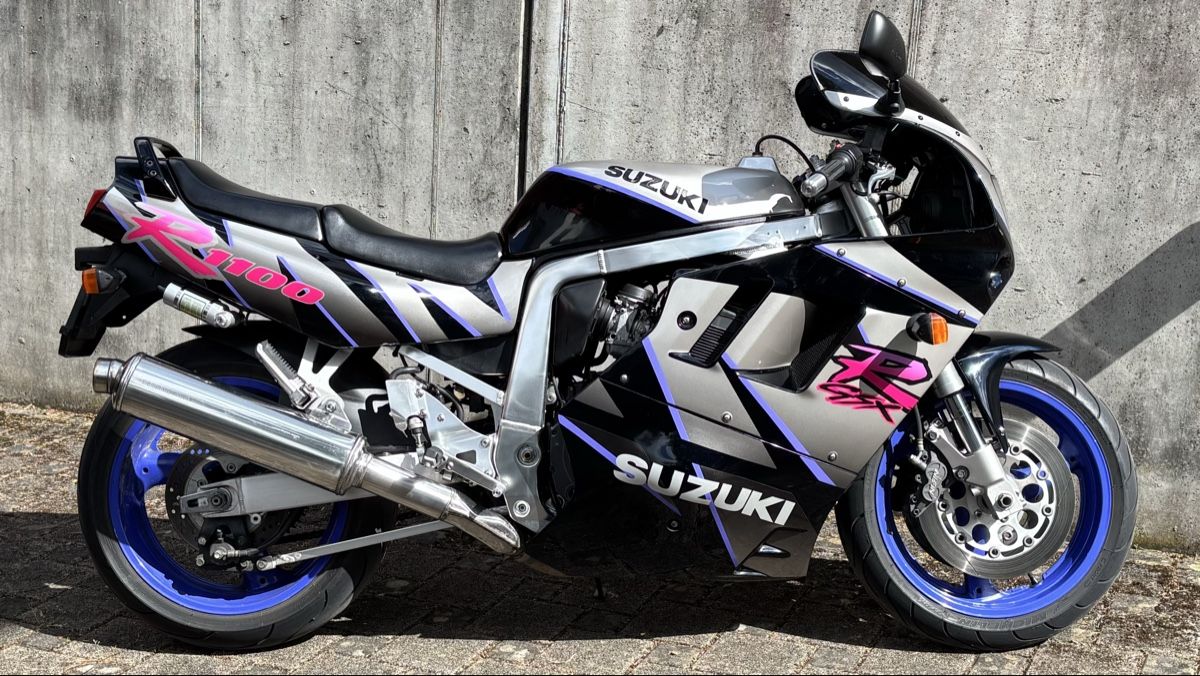Suzuki Strada: Suzuki GSX-R 1100 1993 – Usato da Wahlen b. Laufen venduto da budo4242