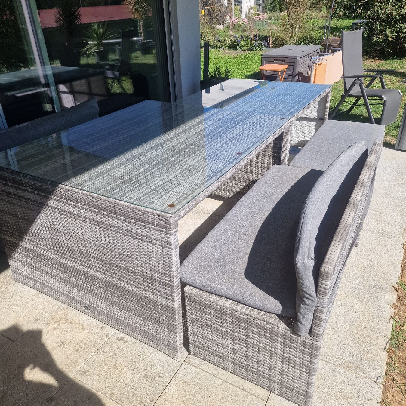 Set di tavolo e panche: Melba Gartenlounge - platzsparendes Cube-Set – Usato da Zwingen venduto da Patrick199288 1