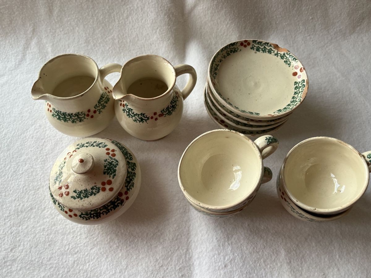 Spielzeuge: Vintage Puppengeschirr Keramik Mini-Kaffeeservice – Gebraucht aus Oberönz von Nobs-Bern
