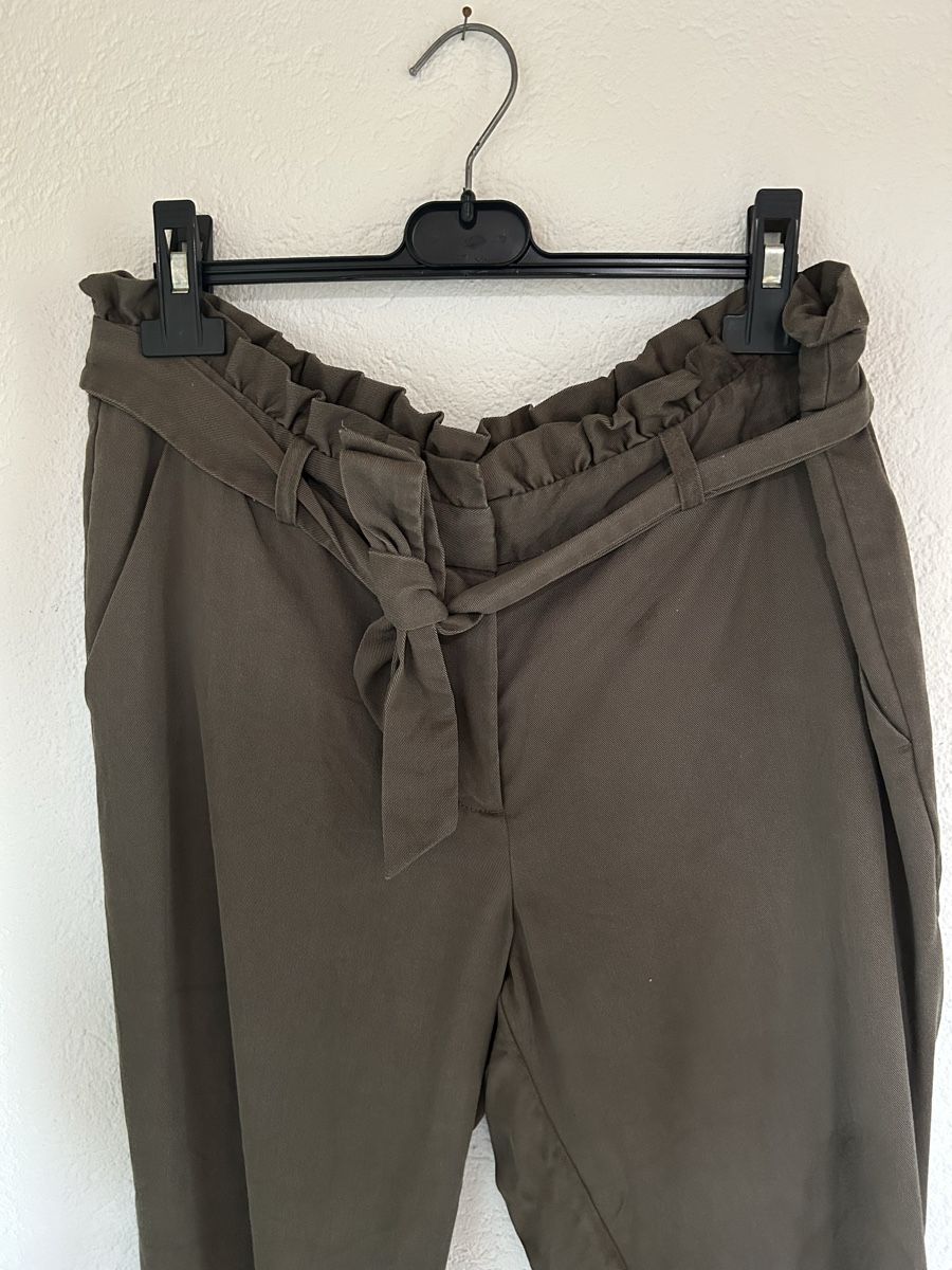 Pantaloni: Damen-Hose von Comma – Usato da Kirchberg BE venduto da chr_w7tl 2