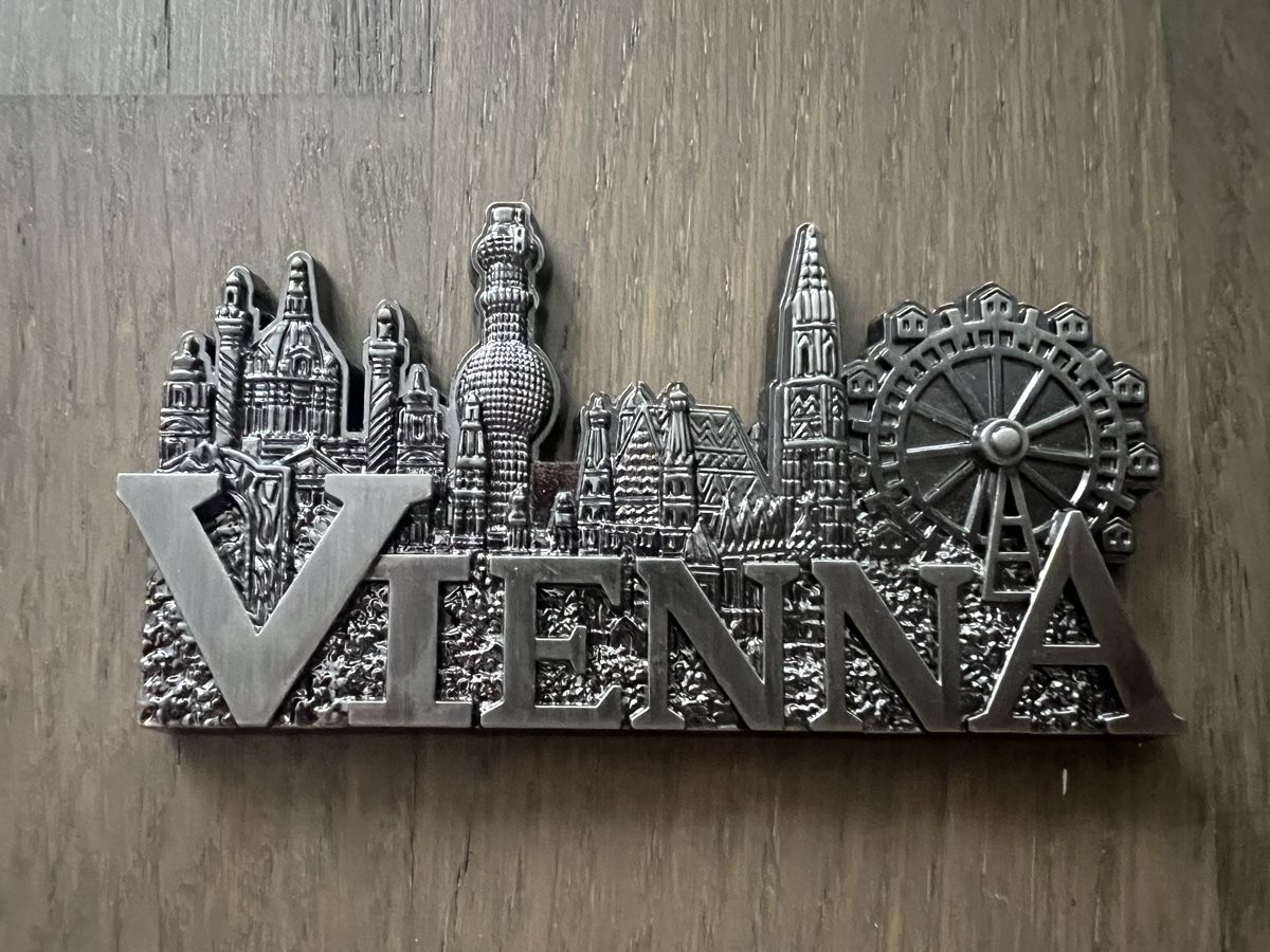 Calamite: Wien Souvenir Magnet – Nuovo (secondo la descrizione) da Kriens venduto da Krienserin_T