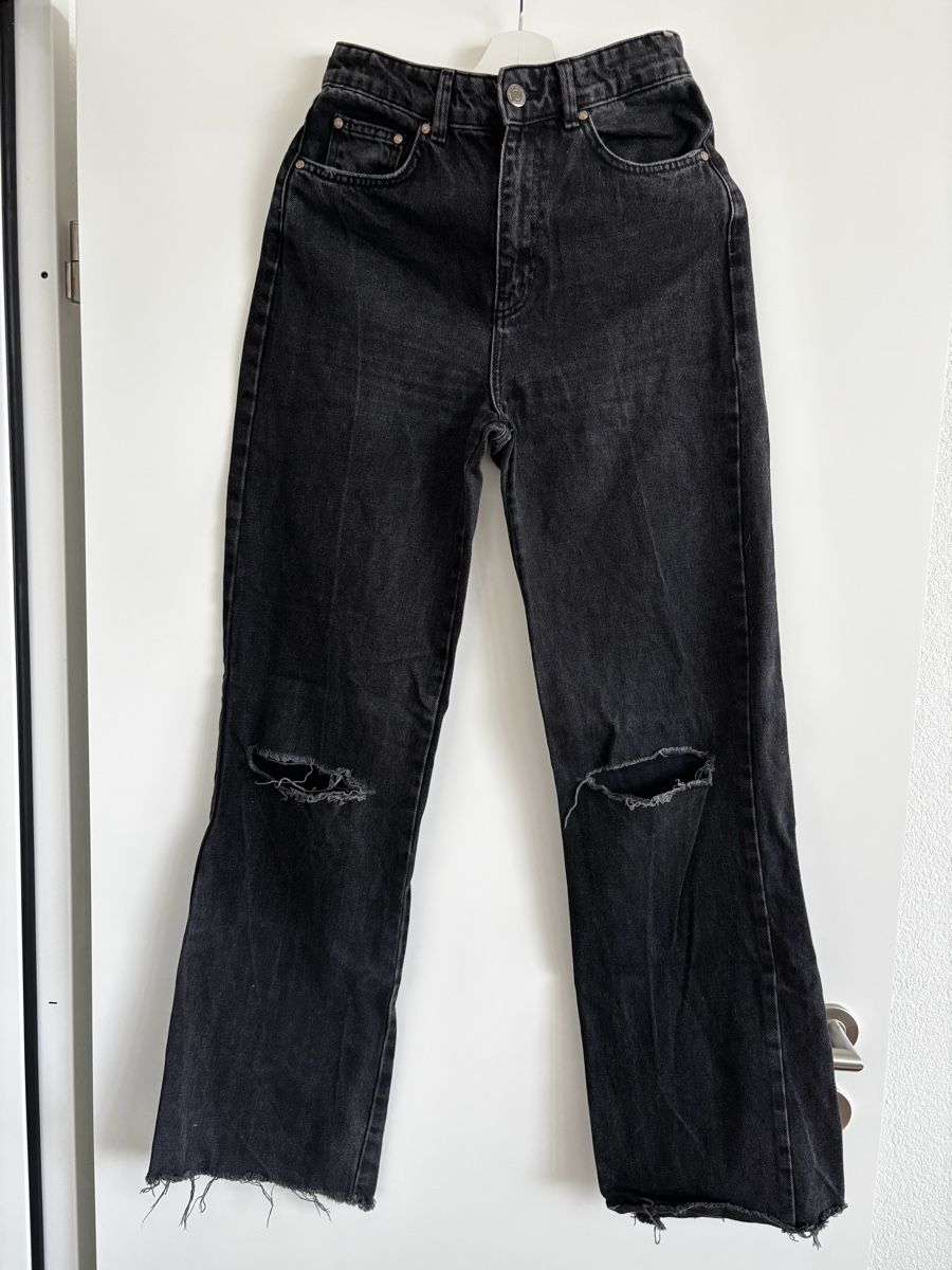 Bershka Jeans: Bershka Jeans – Usato da Basel venduto da sop_h98w