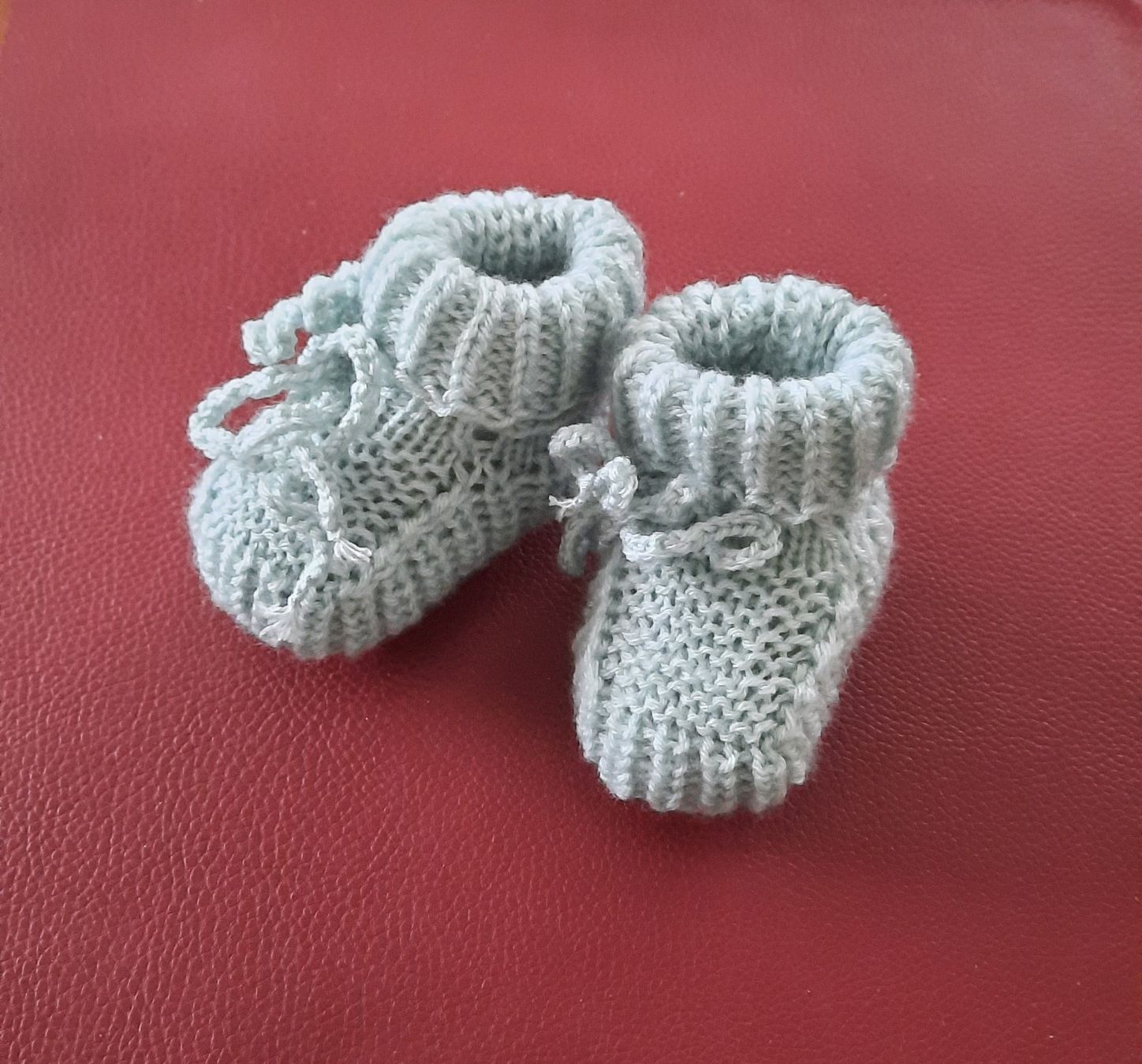 Socken für Kinder: Babyfinkli Babyschühchen – Neu (gemäss Beschreibung) aus zufikon von braemestaender01