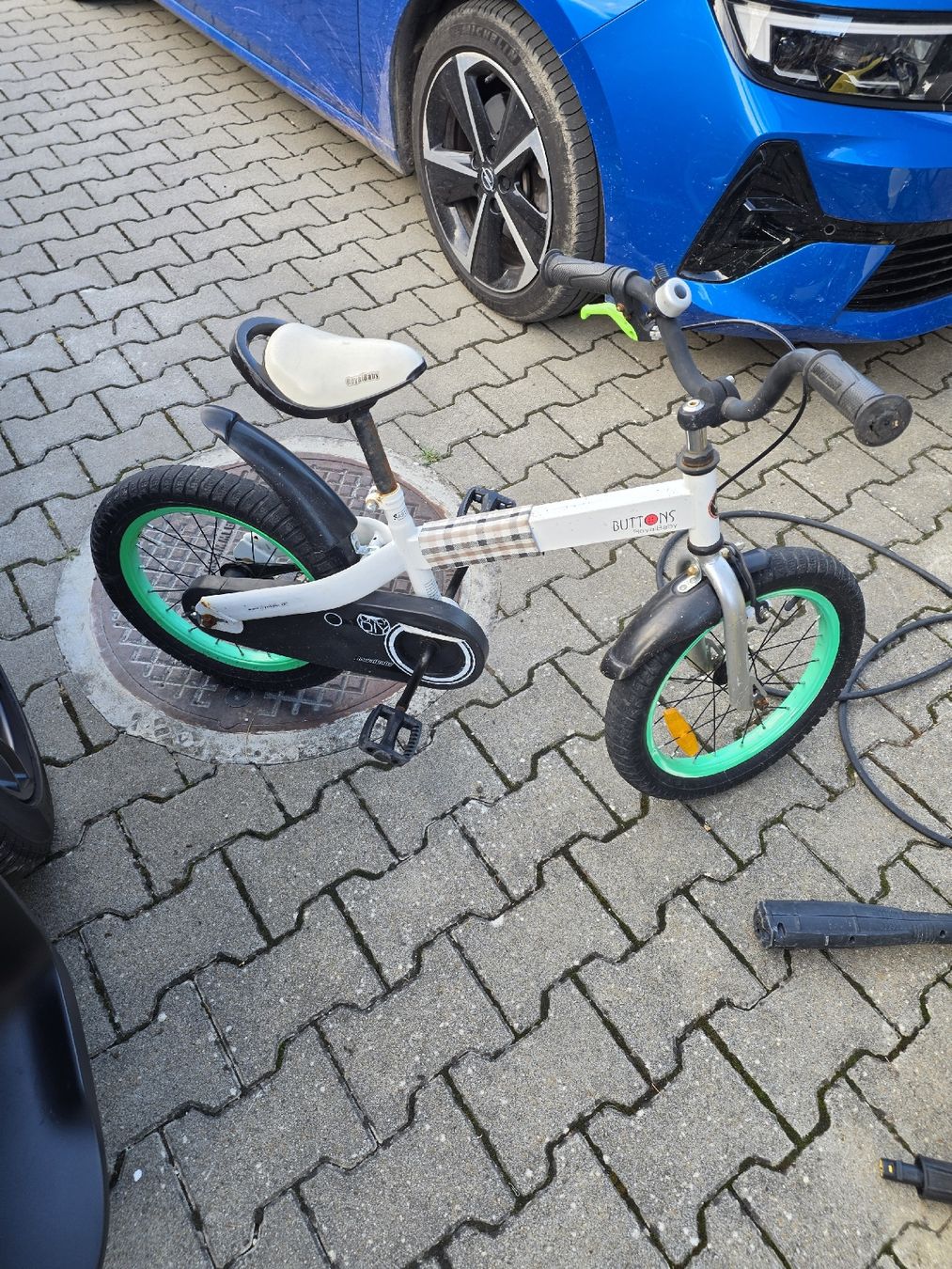 Biciclette: Kinderfahrrad gebrauchter Zustand – Usato da Büren SO venduto da Stevie_auktionen 1