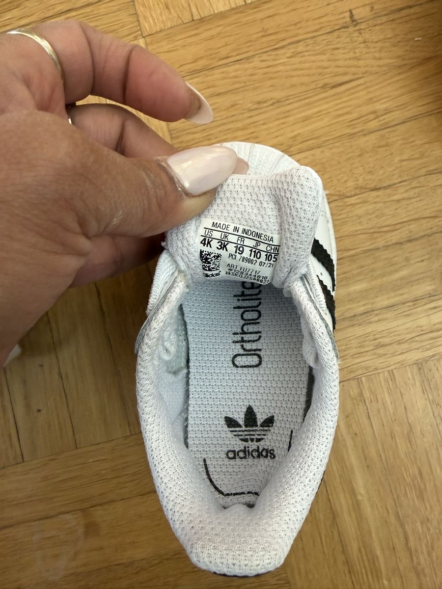 Lotti & Set di vestiti: Winter Baby Bundle: Snowsuit, Converse, Adidas & Booties! – Usato da Basel venduto da Ninot 6