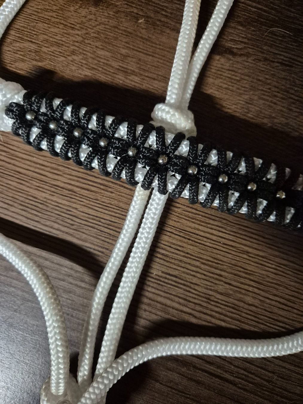 Briglie & Cavezze: Knotenhalfter Pony – Usato da Meggen venduto da Orrinka20 1