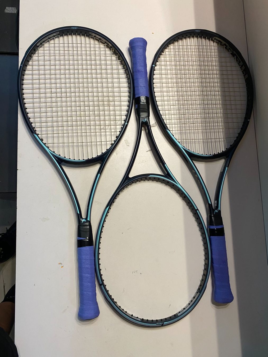Head Schläger: 3 HEAD GRAVITY TOUR 2023 GRIP 3 – Gebraucht aus lugano von YOYO-TENNIS
