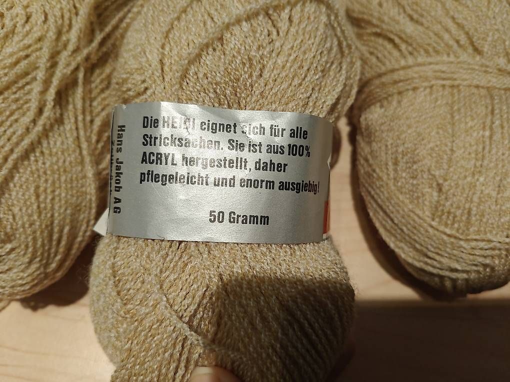 Laine: Strickwolle beige – Neuf avec emballage d'origine à Schiers par ver_ddm2 1