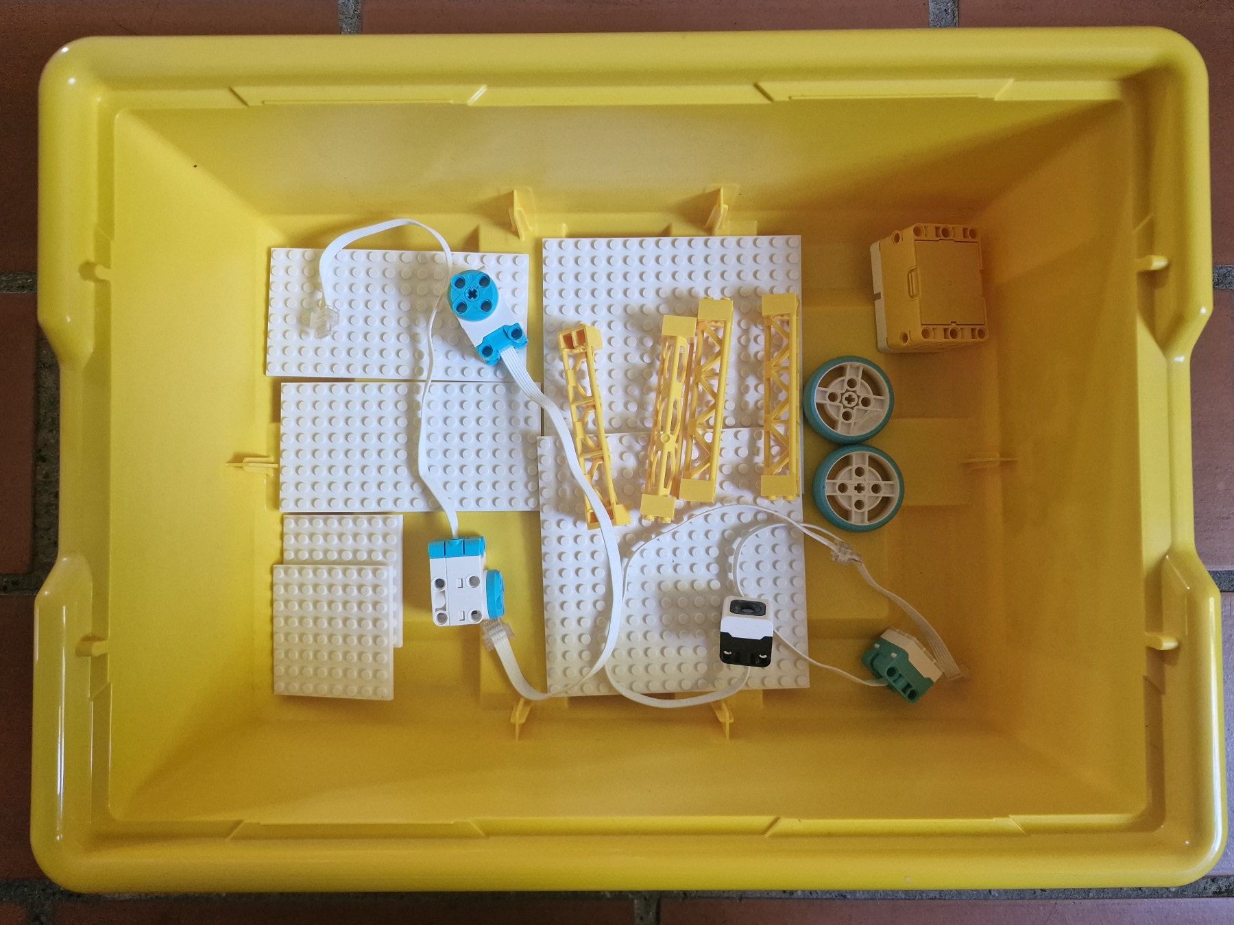 Lego Kit di costruzioni: LEGO Education SPIKE Essential Set – Usato da Baden venduto da sams77 2