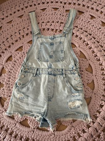 Latzshorts Stradivarius in coolem Used-Look - Must-have ! ☀️