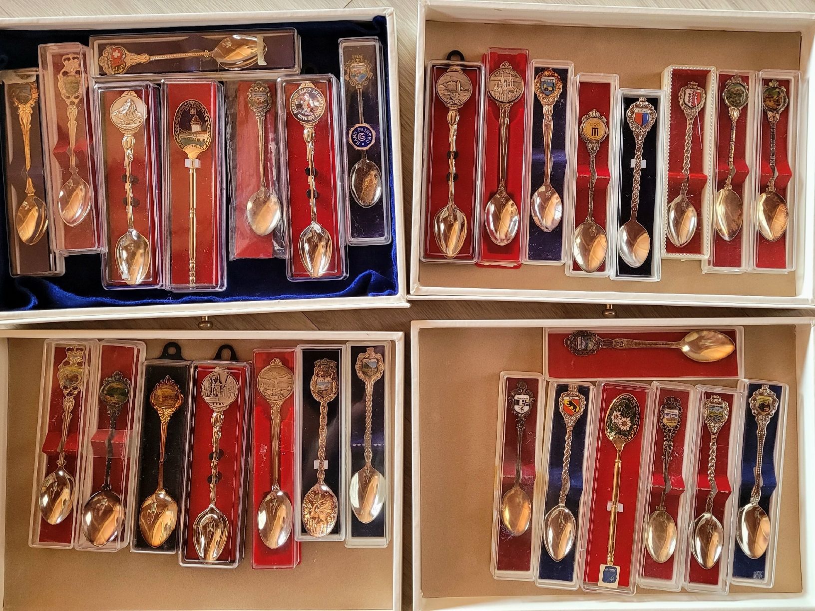 Löffel: 41 cuillères de collection décoratives - SUISSE – Neu (gemäss Beschreibung) aus Moudon von elsa010