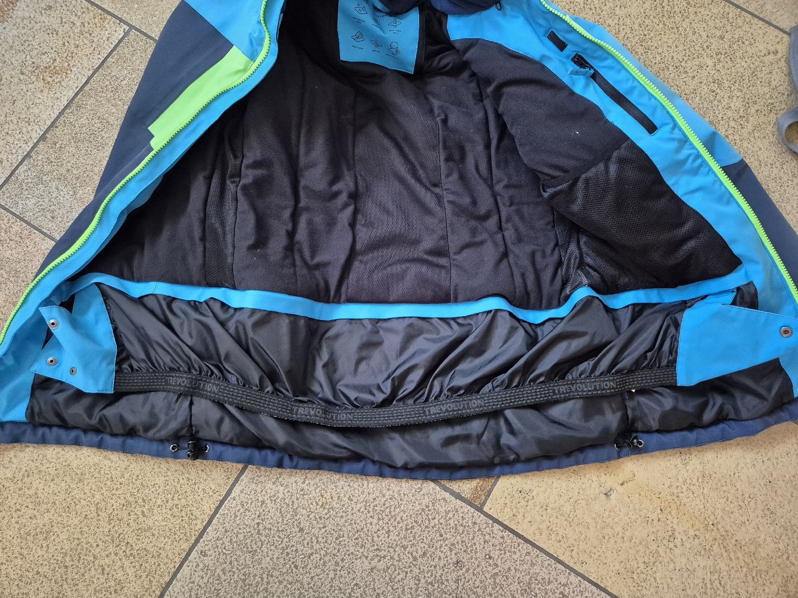 Trevolution Jacken & Mäntel: Skijacke Trevolution – Gebraucht aus Wil SG von Princessginy 4