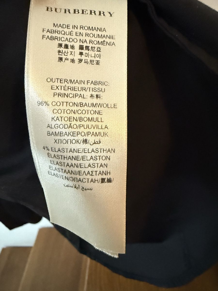 Burberry Top: Burberry shirt – Nuovo (secondo la descrizione) da Zürich venduto da Yuece 3