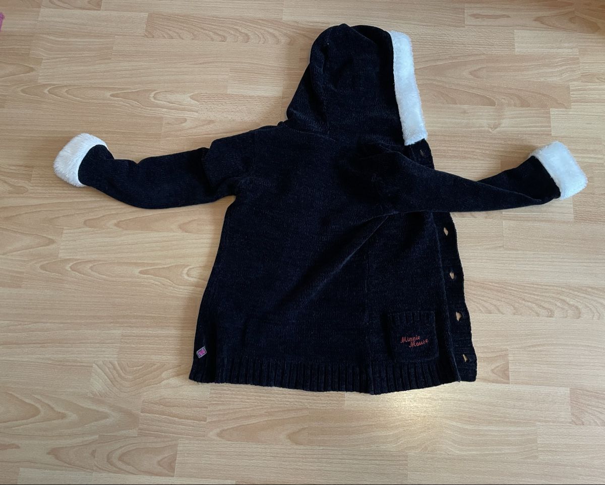 C&A Giacche & Cappotti: Strickjacke Gr. 122 – Usato da Chur venduto da Tsambiko 4
