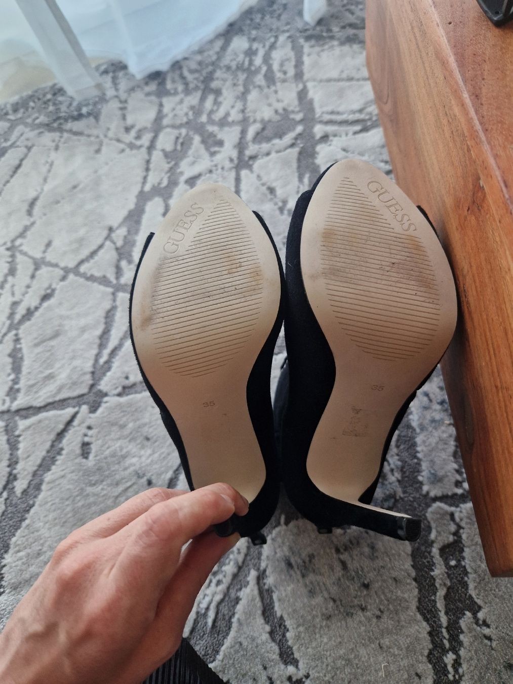 Guess Scarpe da donna: Ankel Boots Peep Toe Black Guess 35 – Nuovo (secondo la descrizione) da Dübendorf venduto da ami_6zyy 3