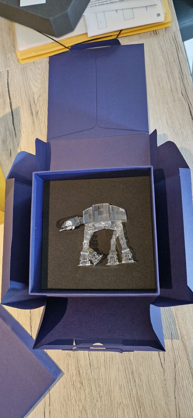 Swarovski Alle Dekorationen: Swarovski AT-AT Star Wars – Neu und originalverpackt aus Rossens FR von Masterkoopa 3