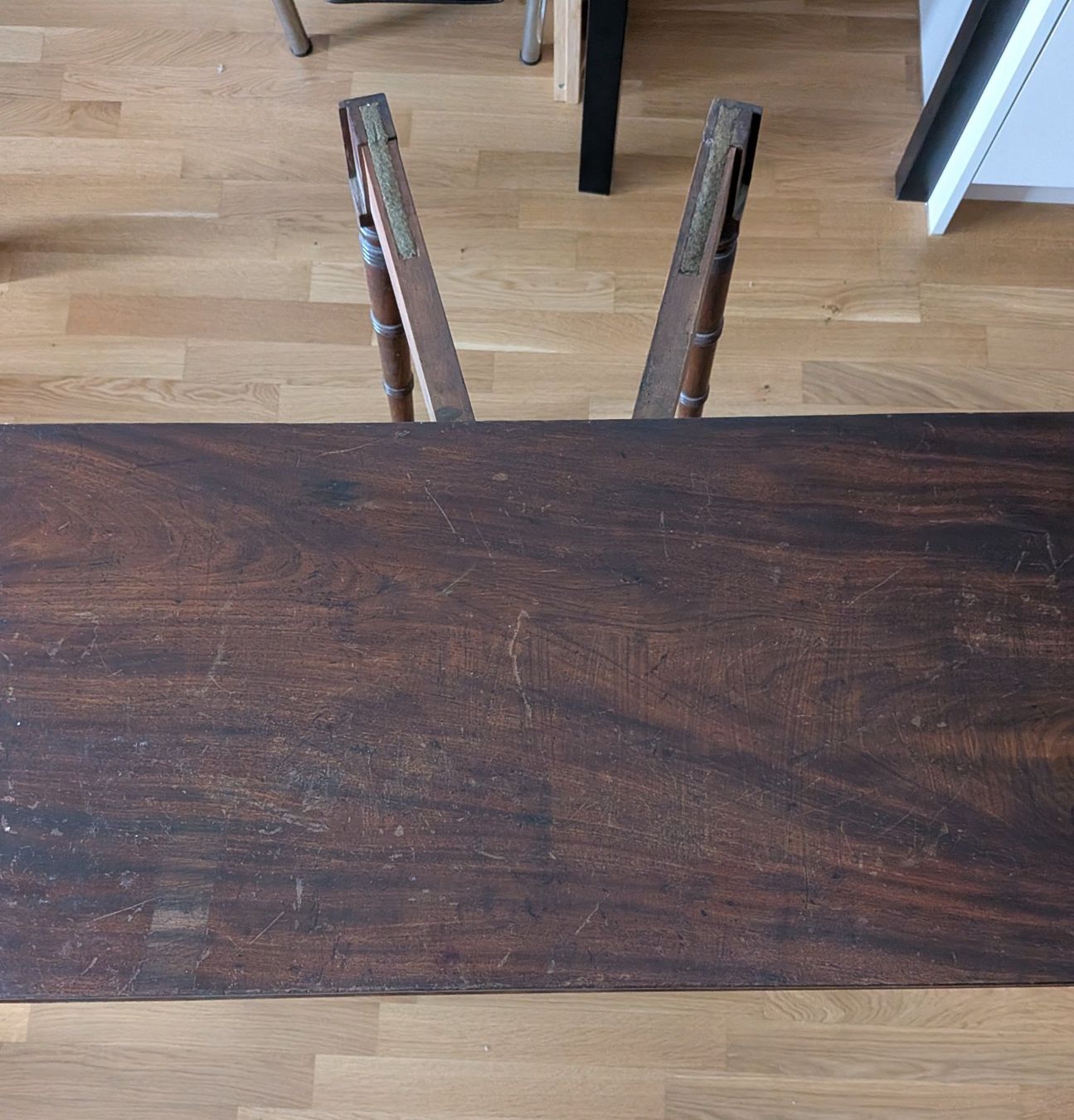 Tables: Englischer Spieltisch – D'occasion à Neuhausen am Rheinfall par Bootschris