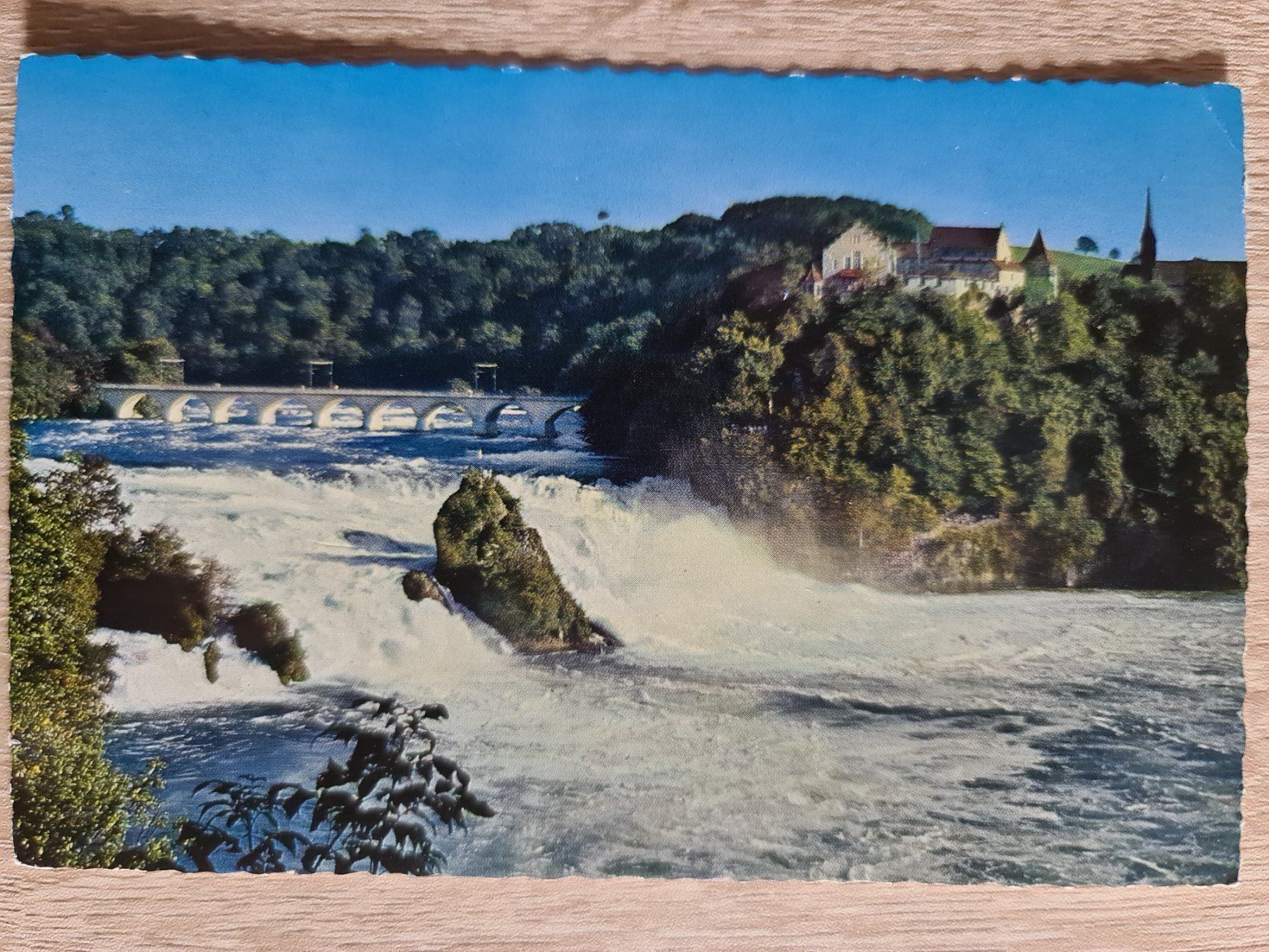 Cartoline postali: Ansichtskarte Rheinfall Schloss Laufen – Usato da Dintikon venduto da Vexi