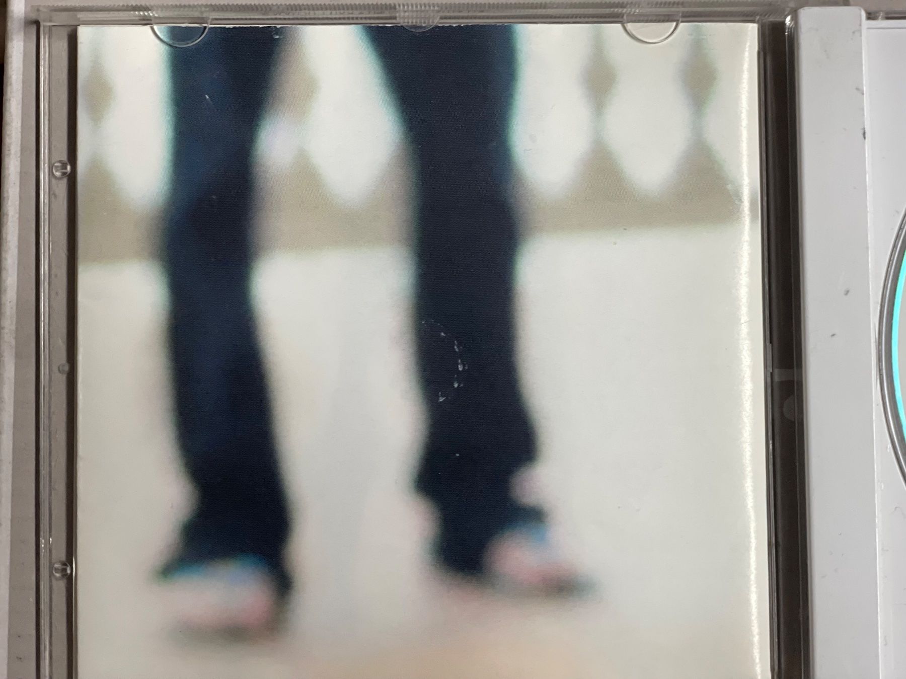 CD: R.E.M-Around The Sun – Usato da Muri b. Bern venduto da AdidasCollector 2