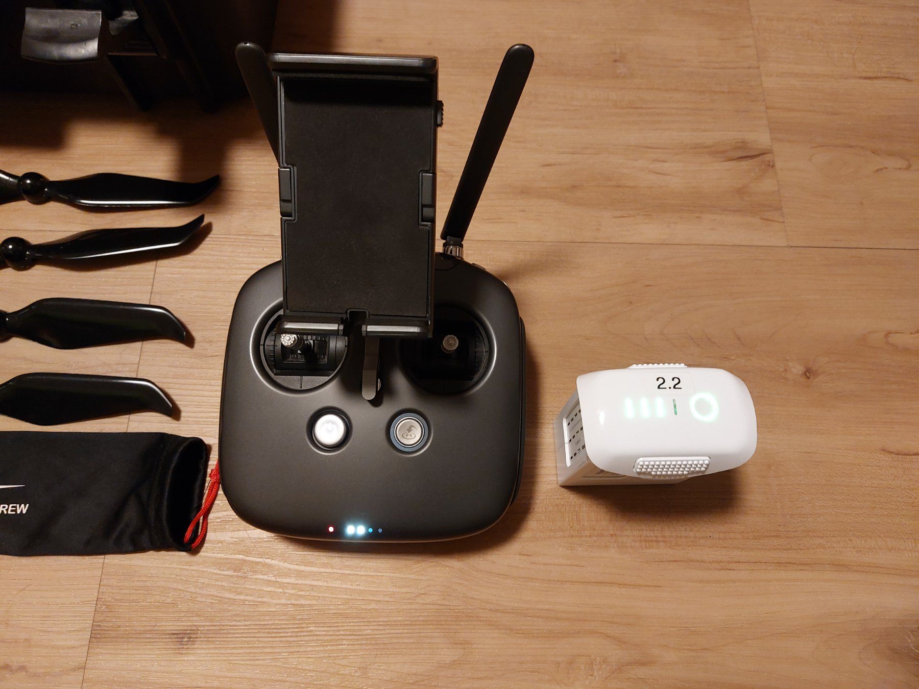 DJI Modellismo RC: DJI Phantom 4 Drohne schwarz – Usato da Grosswangen venduto da Carmen-g 1