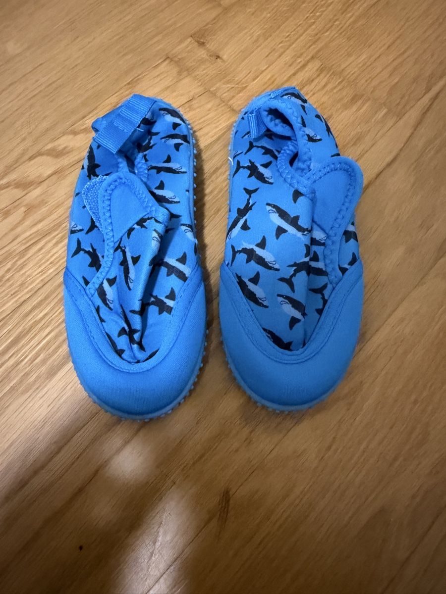 Scarpe per ragazzi: Badeschuhe Kinder blau Gr.25 NEU – Nuovo (secondo la descrizione) da Füllinsdorf venduto da had_kv5k