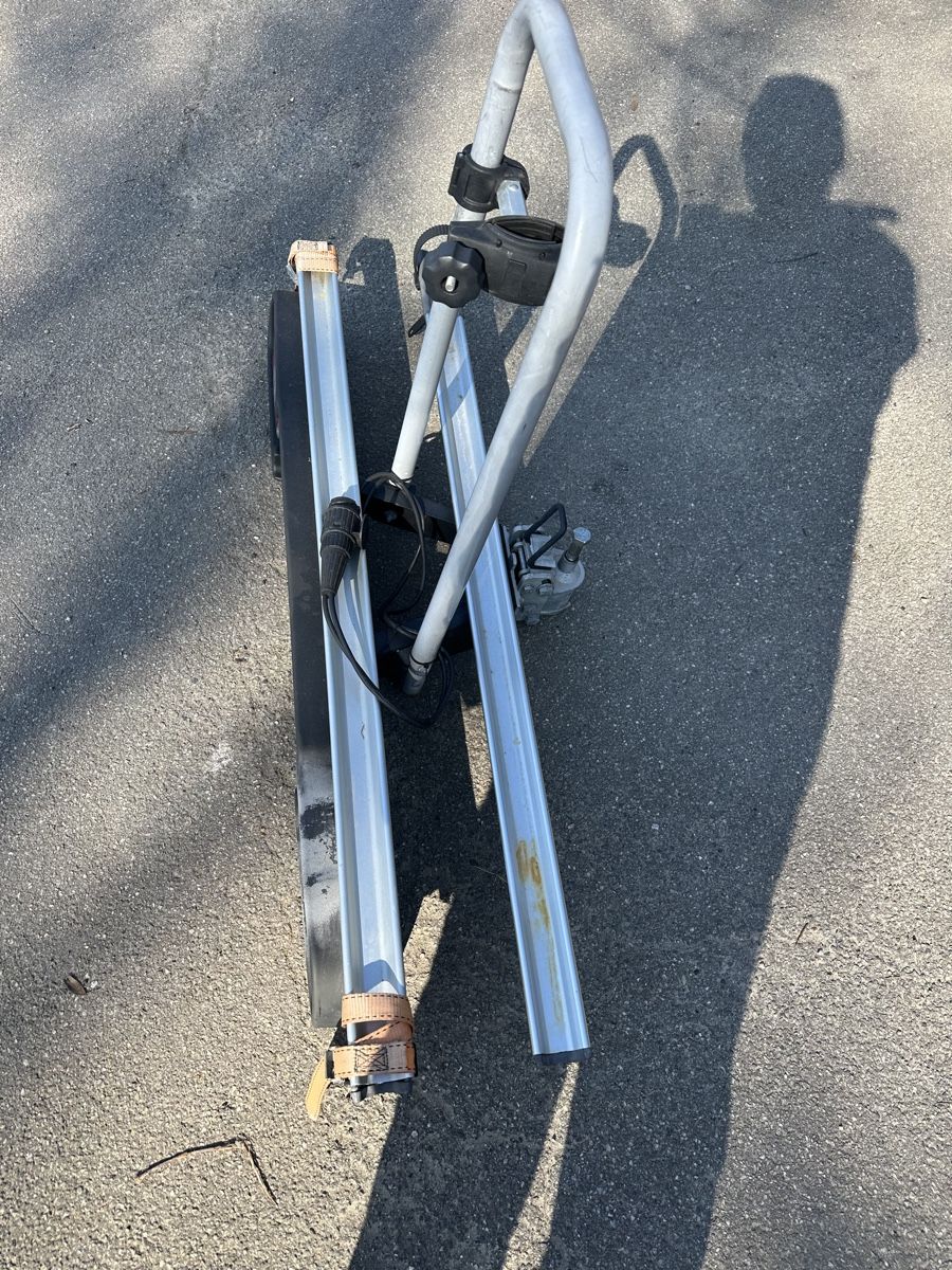 Poutres: Velo Träger Auto – D'occasion à Deitingen par RK68 1