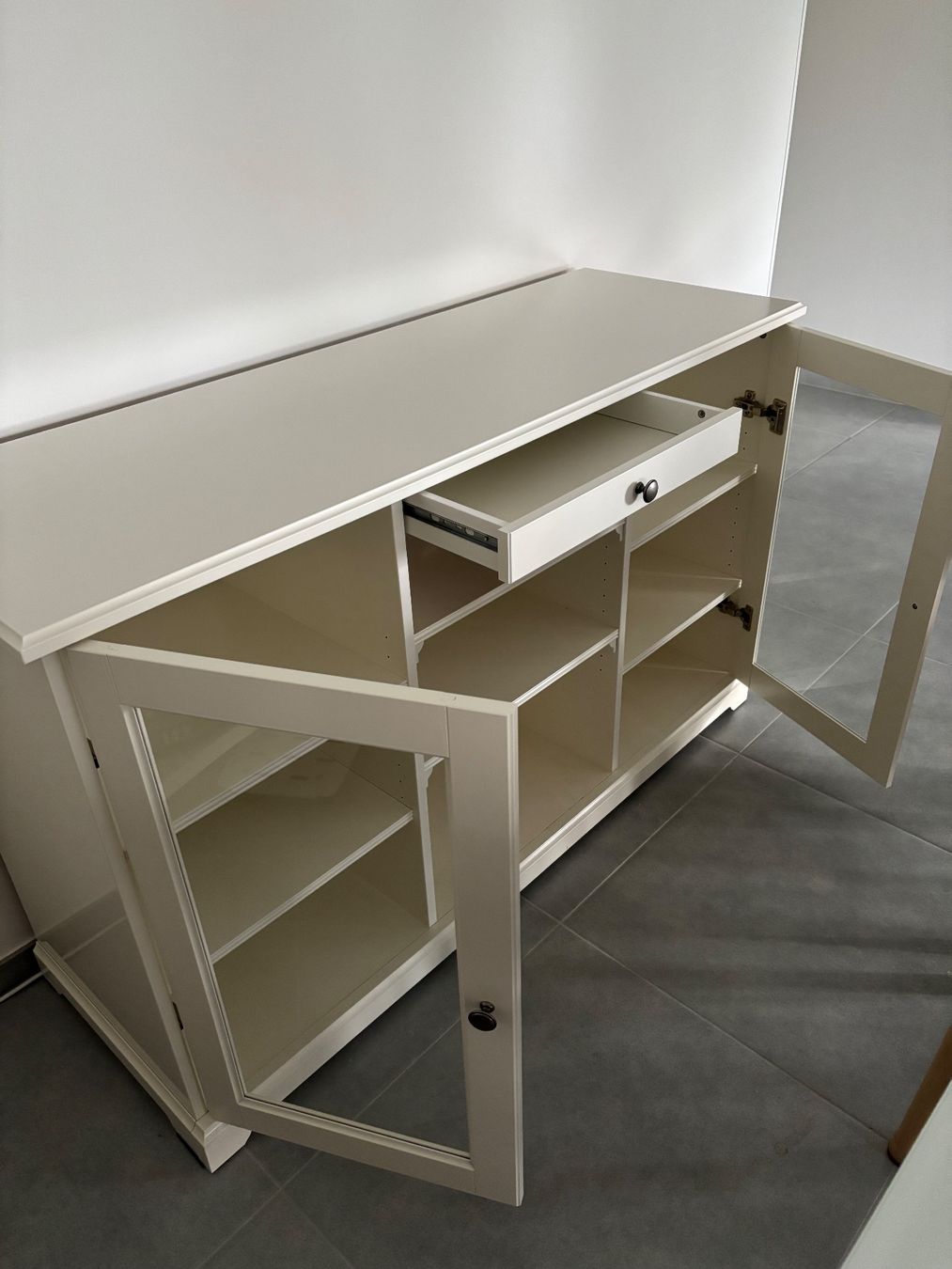 Ikea Kommoden: IKEA Vitrinen-Sideboard – Gebraucht aus Thalwil von cha_5zwy 1